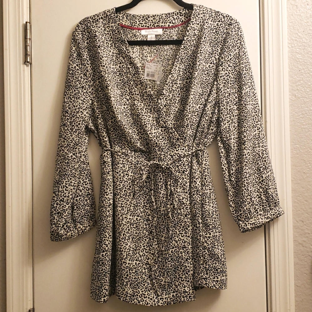 NWT Motherhood Maternity faux wrap leopard blouse